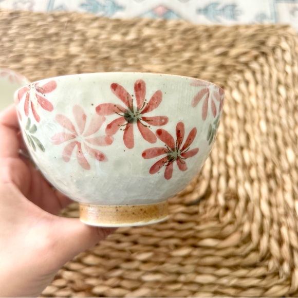 Set of 2 Hand painted Japanese Rice Bowls - Picture 3 of 6